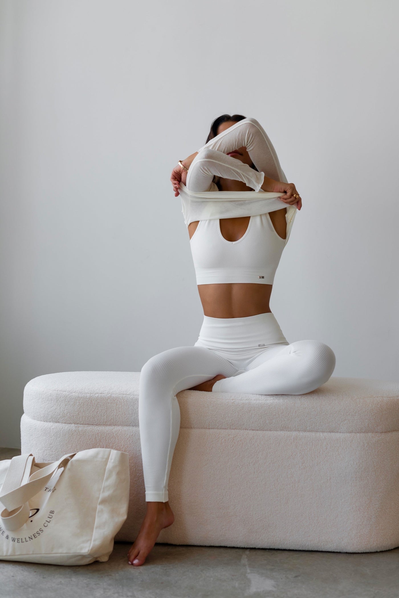 Active Tote fr Cream & Black-Accessories-Shop Leggings de Yoga Recyclé Durable Vêtements Femme En ligne Barcelona Believe Athletics Vêtements de Yoga Recyclé Durable