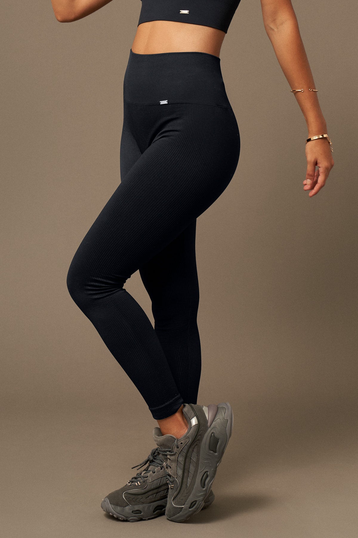 Beyond Leg in Navy-Long Leggings-Shop Sustainable Recycled Yoga Leggings Women's Clothing On-line Barcelona Believe Athletics Sustainable Recycled Yoga Clothes