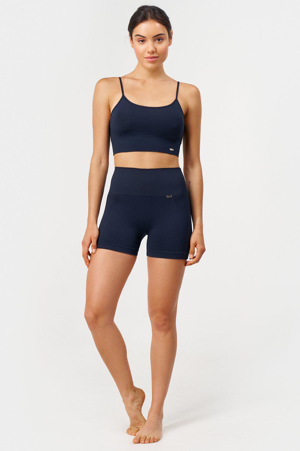 Bliss Short Push-Up en Navy-Shorts-Tienda Ropa Leggings Yoga Sostenibles Reciclados Mujer On-line Barcelona Believe Athletics Sustainable Recycled Yoga Clothes