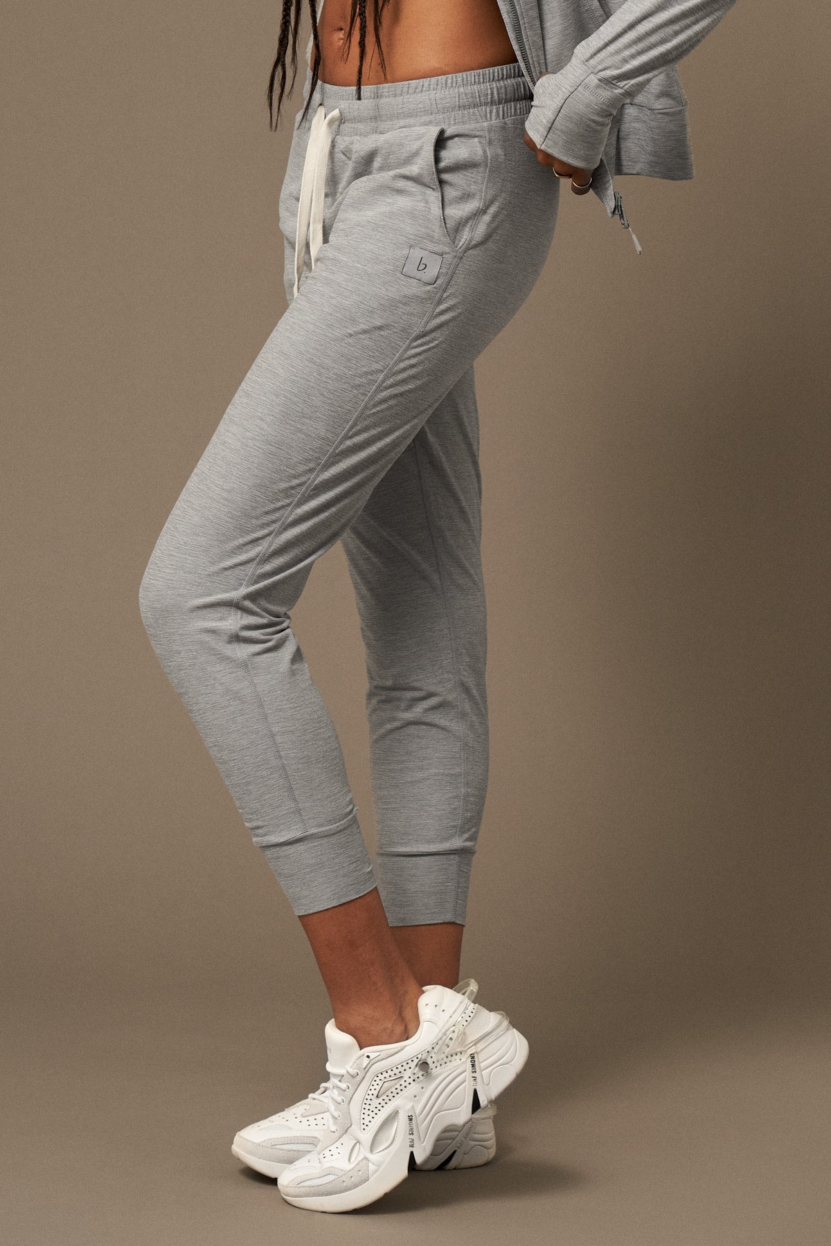 Easy Jacket en Gris Melange-Jackets-Tienda Ropa Leggings Yoga Sostenibles Reciclados Mujer On-line Barcelona Believe Athletics Sustainable Recycled Yoga Clothes