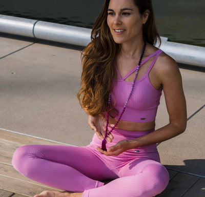 Mala Sahasrara-Malas-Tienda Ropa Leggings Yoga Sostenibles Reciclados Mujer On-line Barcelona Believe Athletics Sustainable Recycled Yoga Clothes