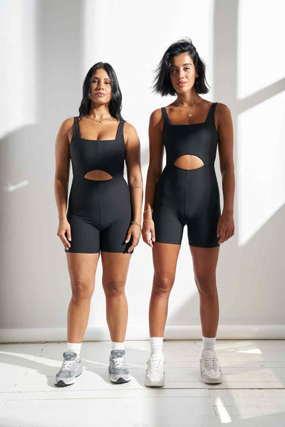 Combinaison Swanky en Noir-Jumpsuits-Shop Leggings de Yoga Recyclé Durable Vêtements Femme On-line Barcelona Believe Athletics Vêtements de Yoga Recyclé Durable
